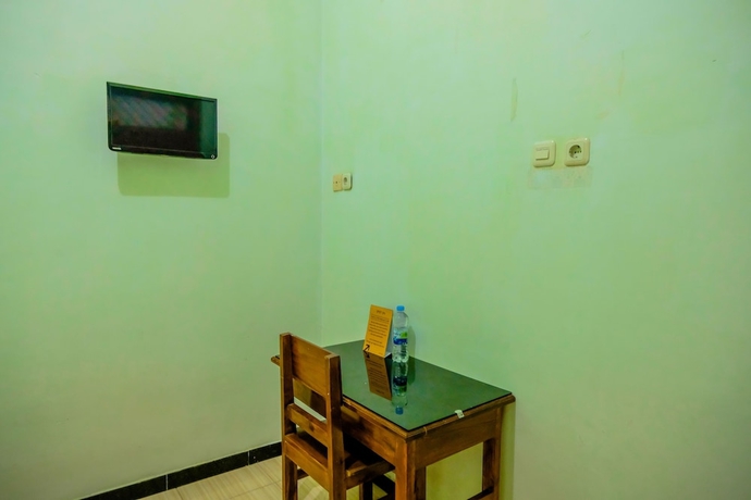 Imagen de la habitación del Hotel Super OYO 1759 Family Residence Syariah. Foto 11