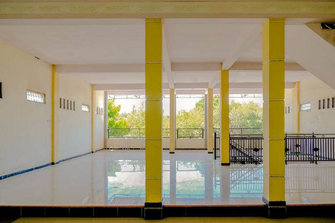 Imagen de los interiores del Hotel Super OYO 1759 Family Residence Syariah. Foto 19