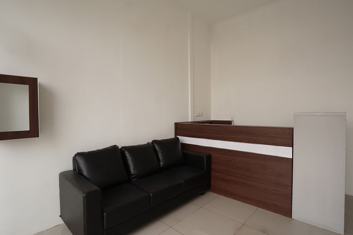 Imagen de los interiores del Hotel Super OYO 2183 Cibeureum Residence. Foto 17