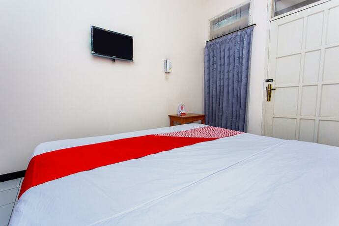 Imagen general del Hotel Super OYO 3042 Griya Karangsalam Indah. Foto 10