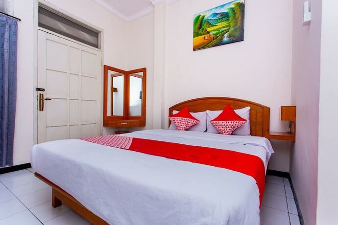Imagen general del Hotel Super OYO 3042 Griya Karangsalam Indah. Foto 12