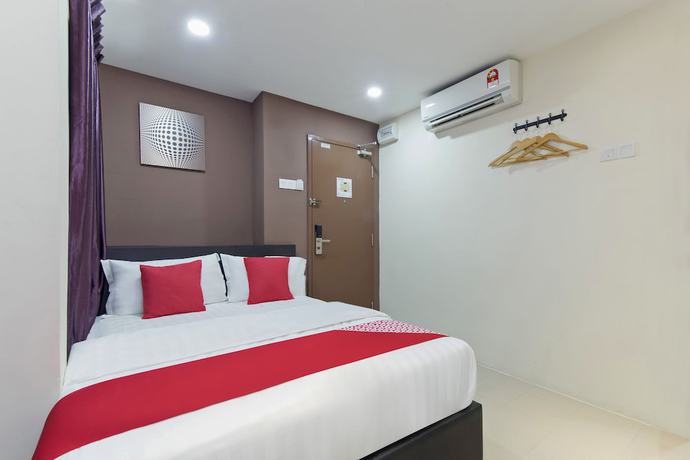Imagen de la habitación del Hotel Super OYO 326 Tc Hotel. Foto 5