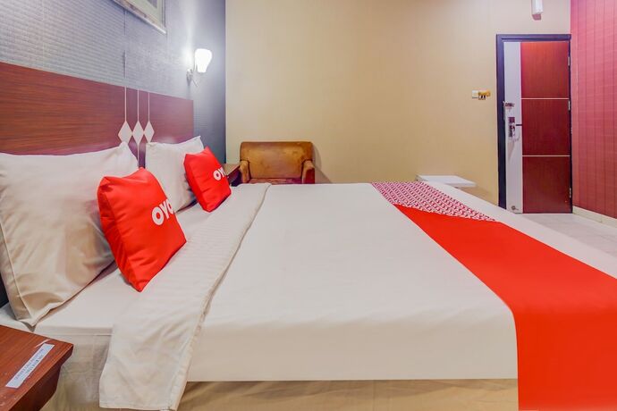 Imagen de la habitación del Hotel Super OYO 3936 Trisula Makassar. Foto 18