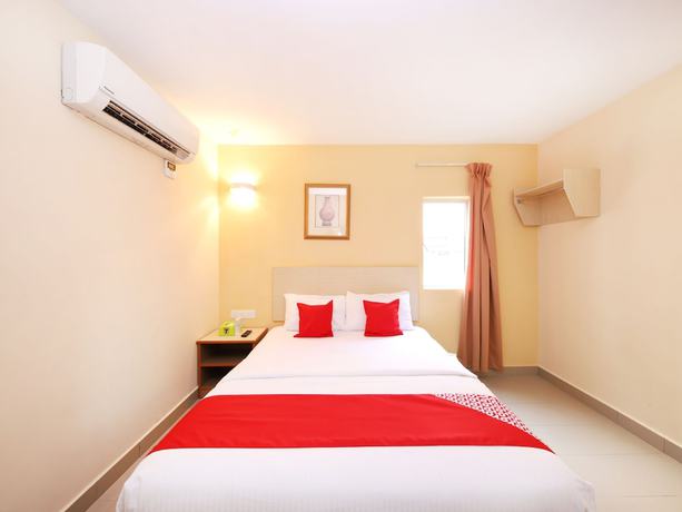 Imagen de la habitación del Hotel Super OYO 635 Seven Days. Foto 3