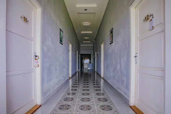 Imagen de los interiores del Hotel Super OYO 90072 Apri Inn Syariah. Foto 16
