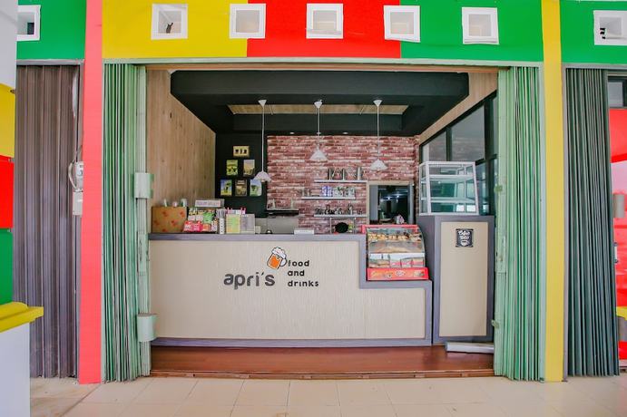 Imagen de los interiores del Hotel Super OYO 90072 Apri Inn Syariah. Foto 20