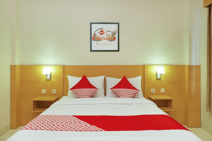 Imagen de la habitación del Hotel Super OYO 902 Pondok Anggun. Foto 12