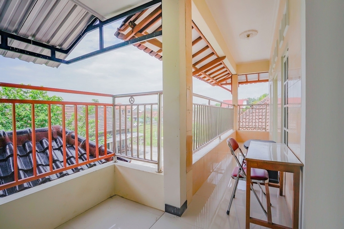 Imagen de los interiores del Hotel Super OYO 90210 Kenari House Syariah. Foto 10