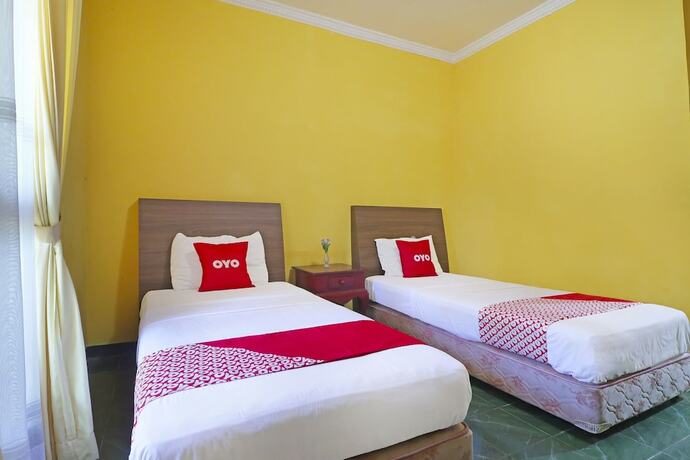 Imagen general del Hotel Super OYO 90382 Sarah Sukabumi. Foto 8