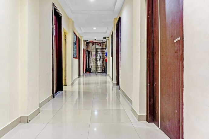 Imagen general del Hotel Super OYO 90692 Point Hostel. Foto 6