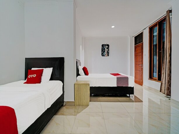Imagen general del Hotel Super OYO 92252 Wisma Rina Rini Cibiru Managed By Hss Group. Foto 7