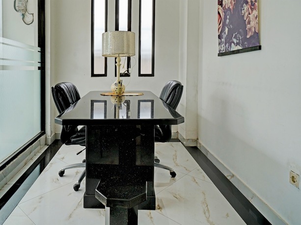 Imagen general del Hotel Super OYO 92252 Wisma Rina Rini Cibiru Managed By Hss Group. Foto 9
