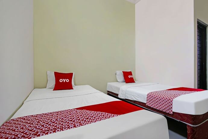 Imagen de la habitación del Hotel Super OYO 92437 Wahidin Guesthouse. Foto 18