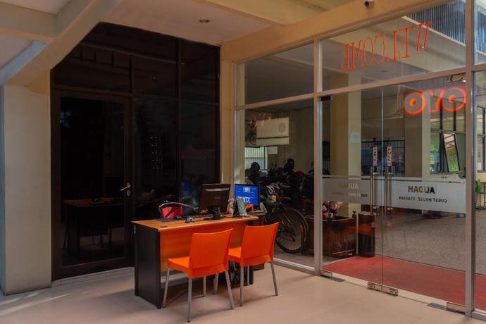 Imagen de los interiores del Hotel Super OYO 989 Audah Guesthouse Syariah. Foto 18