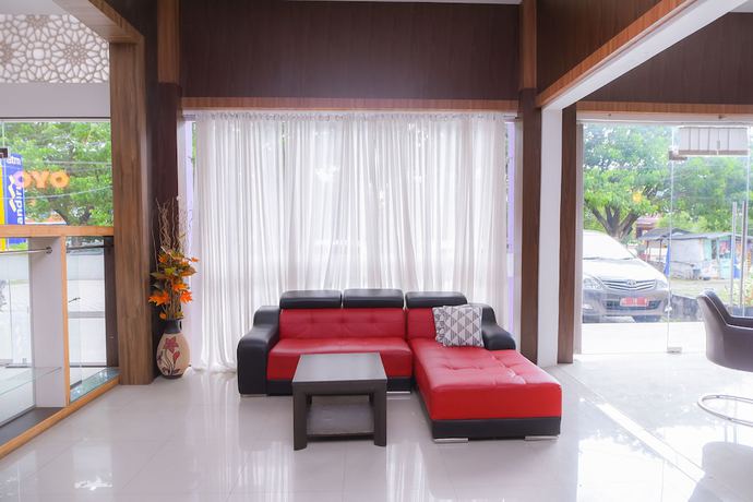Imagen de los interiores del Hotel Super OYO Capital O 1630 Syariah Ring Road. Foto 16