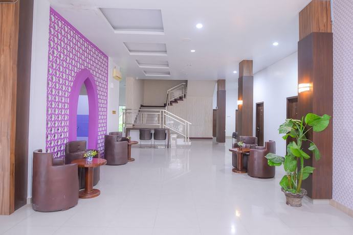 Imagen de los interiores del Hotel Super OYO Capital O 1630 Syariah Ring Road. Foto 19