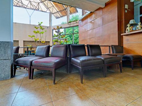 Imagen general del Hotel Super OYO Capital O 91810 Balebat 2. Foto 10