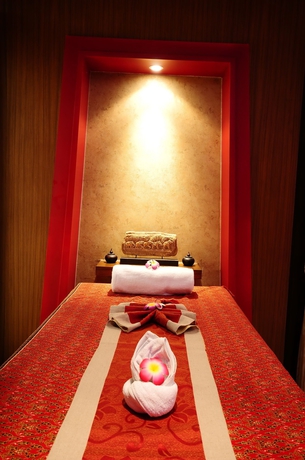 Imagen de la piscina del Hotel Super Oyo 75385 Win Long. Foto 9