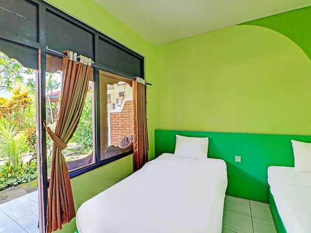 Imagen de la habitación del Hotel Super Oyo 91870 Warna Kedaton. Foto 8
