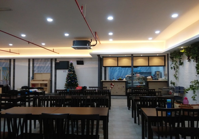 Imagen del bar/restaurante del Hotel Super Oyo Capital O 1225 Agape Selayang. Foto 5