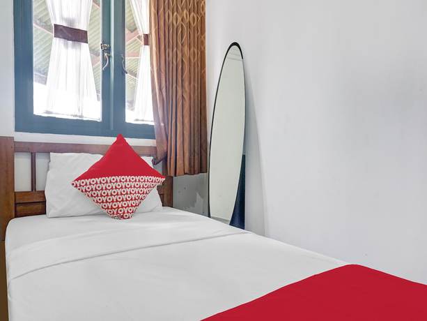 Imagen de la habitación del Hotel Super Oyo Capital O 90596 Griya Astoeti. Foto 13