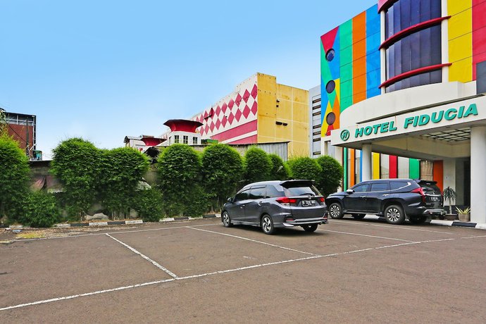 Imagen general del Hotel Super Oyo Townhouse Oak Fiducia Serpong, Kota Tangerang Selatan. Foto 2