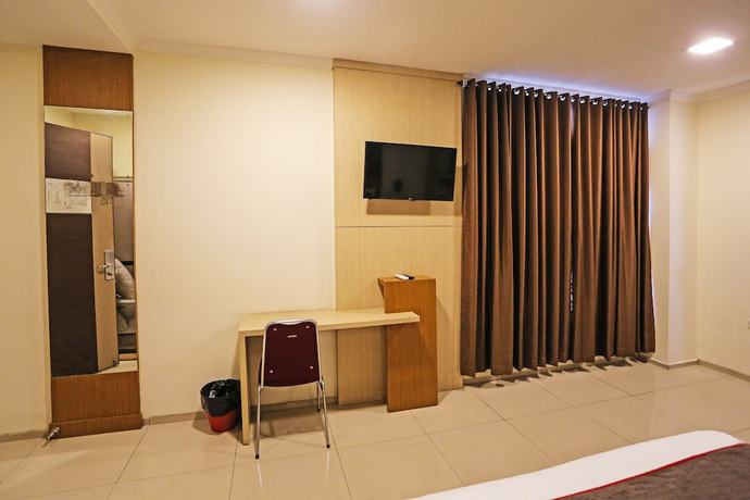 Imagen de la habitación del Hotel Super Oyo Townhouse Oak Fiducia Serpong, Kota Tangerang Selatan. Foto 10