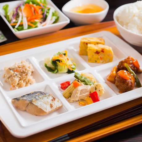 Imagen del bar/restaurante del Hotel Super Shinbashi Karasumoriguchi. Foto 3