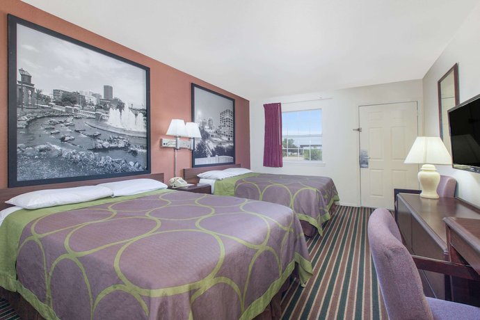 Imagen de la habitación del Hotel Super Stay Inn and Suites. Foto 11