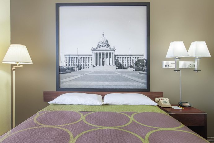 Imagen de la habitación del Hotel Super Stay Inn and Suites. Foto 12