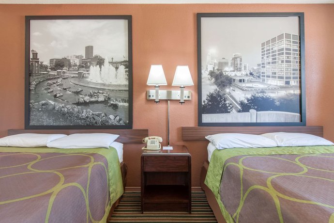 Imagen de la habitación del Hotel Super Stay Inn and Suites. Foto 16