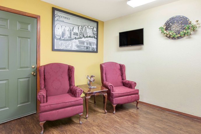 Imagen de los interiores del Hotel Super Stay Inn and Suites. Foto 18