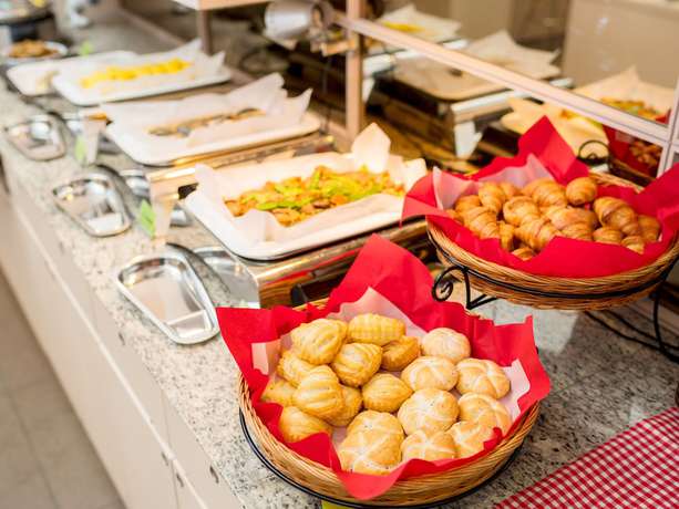 Imagen del bar/restaurante del Hotel Super Suzuka. Foto 7