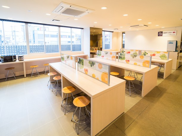 Imagen de los interiores del Hotel Super Suzuka. Foto 19