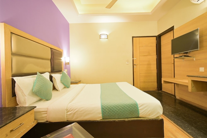 Imagen de la habitación del Hotel Super Townhouse Bani Park Formerly Aroma Residency. Foto 4