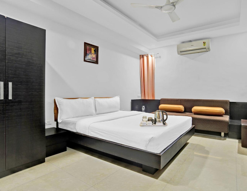 Imagen general del Hotel Super Townhouse Divya Palace. Foto 11