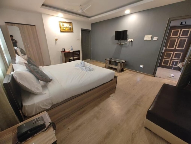 Imagen de la habitación del Hotel Super Townhouse Hatigaon Near Medicity Formerly Hotel Grand Majesty. Foto 4