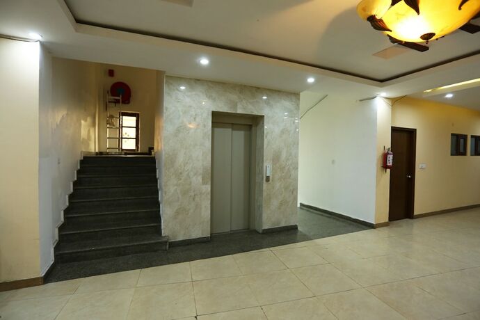 Imagen de los interiores del Hotel Super Townhouse Prince Chowk Near Railway Station. Foto 17