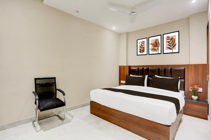 Imagen de la habitación del Hotel Super Townhouse Taj Nagri Phase 2. Foto 2
