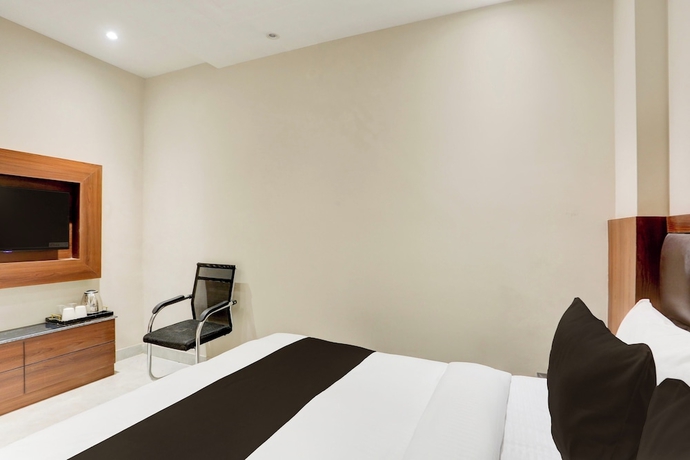 Imagen de la habitación del Hotel Super Townhouse Taj Nagri Phase 2. Foto 6