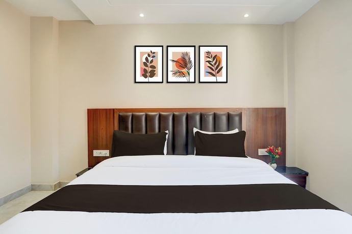 Imagen de la habitación del Hotel Super Townhouse Taj Nagri Phase 2. Foto 12
