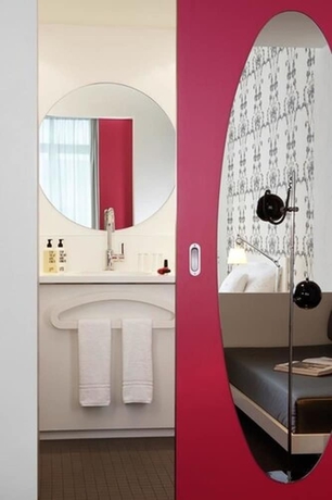 Imagen de la habitación del Hotel Superbude Altona Paradise. Foto 13