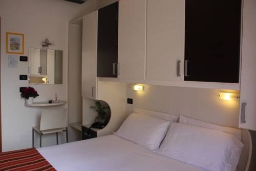 Imagen general del Hotel Superior Beach Aparthotel. Foto 2