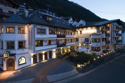 Imagen general del Hotel Superior Gourmethotel Yscla. Foto 10