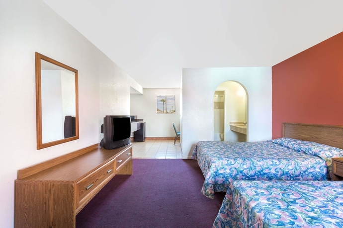 Imagen de la habitación del Hotel Superior Suites Phoenix Mesa. Foto 4
