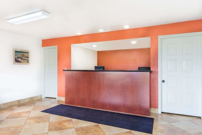 Imagen de los interiores del Hotel Superior Suites Phoenix Mesa. Foto 13