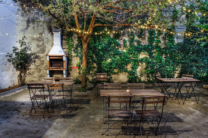 Imagen de los exteriores del Hotel Supernova - Hostel. Foto 17