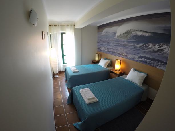 Imagen de la habitación del Hotel Supertubos Beach Hostel. Foto 7