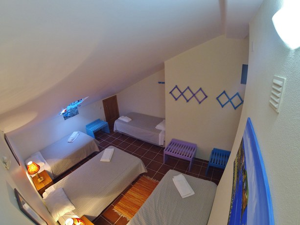 Imagen de la habitación del Hotel Supertubos Beach Hostel. Foto 15