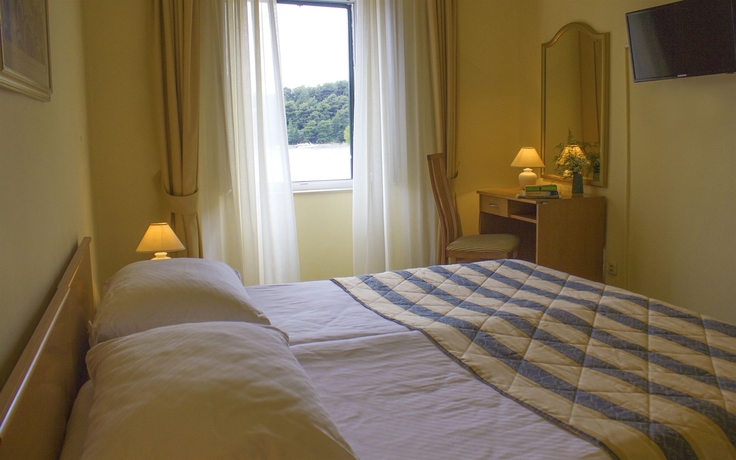 Imagen de la habitación del Hotel Supetar Cavtat. Foto 4